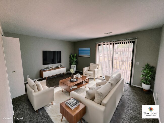 Foto del edificio - 7560 Louise Ave