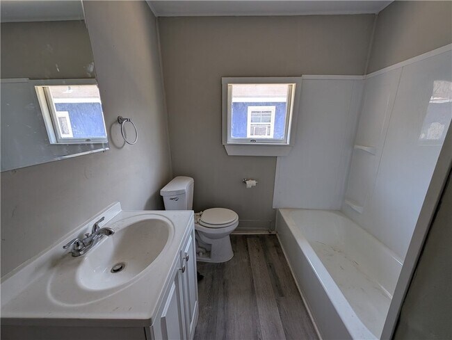 Foto del edificio - 613 6th St