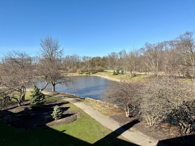 Building Photo - Gorgeous 1 Bed, 1 Bath in Hilliard