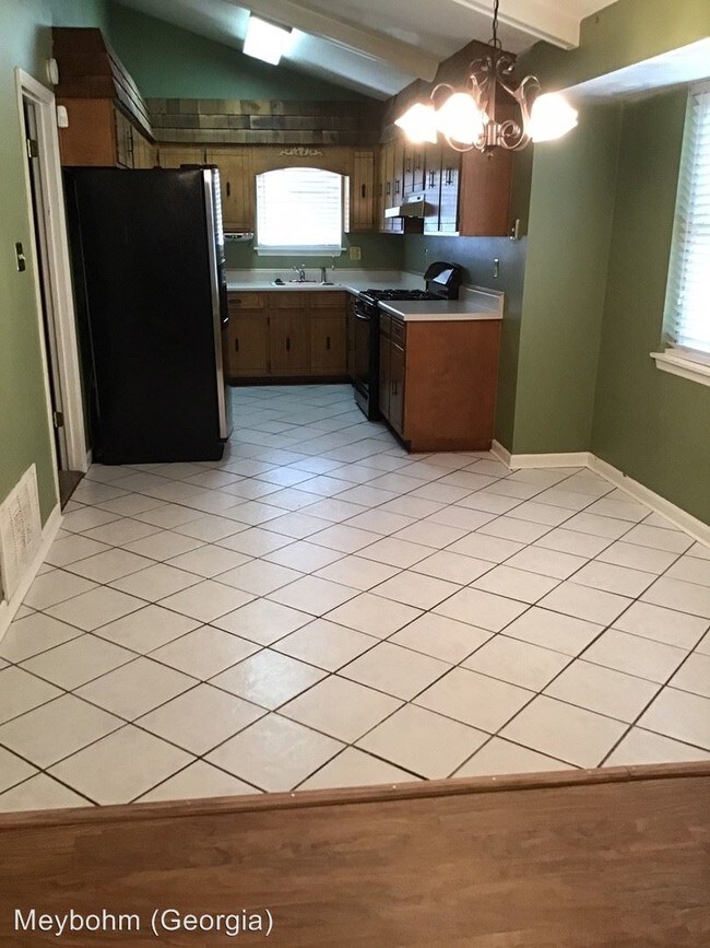 Foto del edificio - 4 br, 2 bath House - 4455 Columbia Road