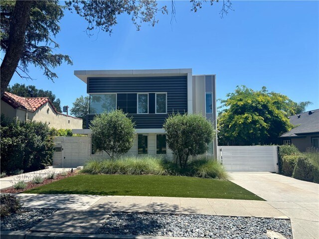 Foto principal - 180 S Grand Oaks Ave