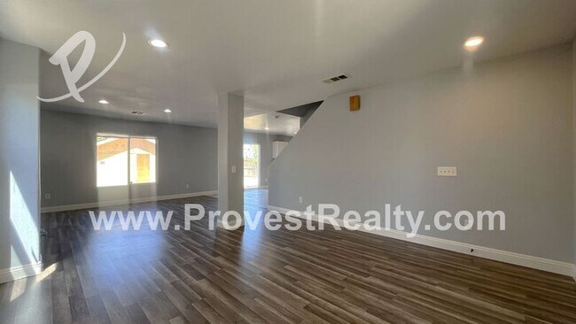 Foto del edificio - 9334 Azurite Ave