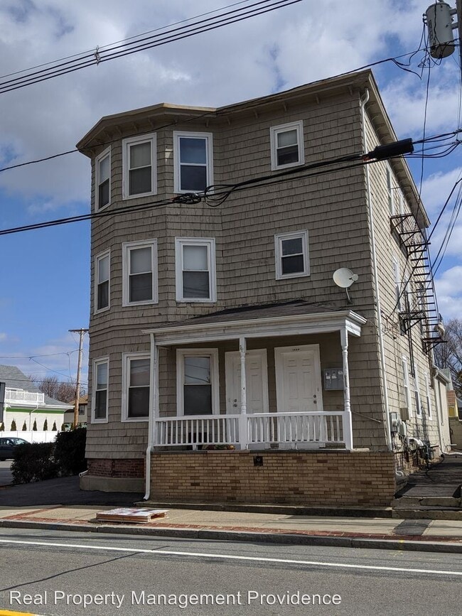 1049 Charles St, North Providence, RI 02904 Room for Rent in North