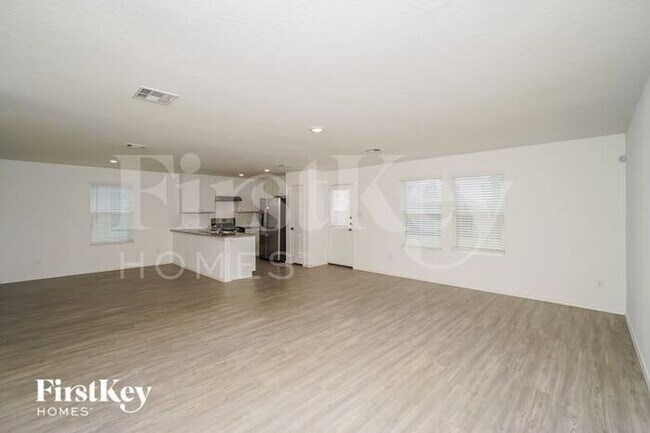 Foto del edificio - 2438 Double Oak Dr