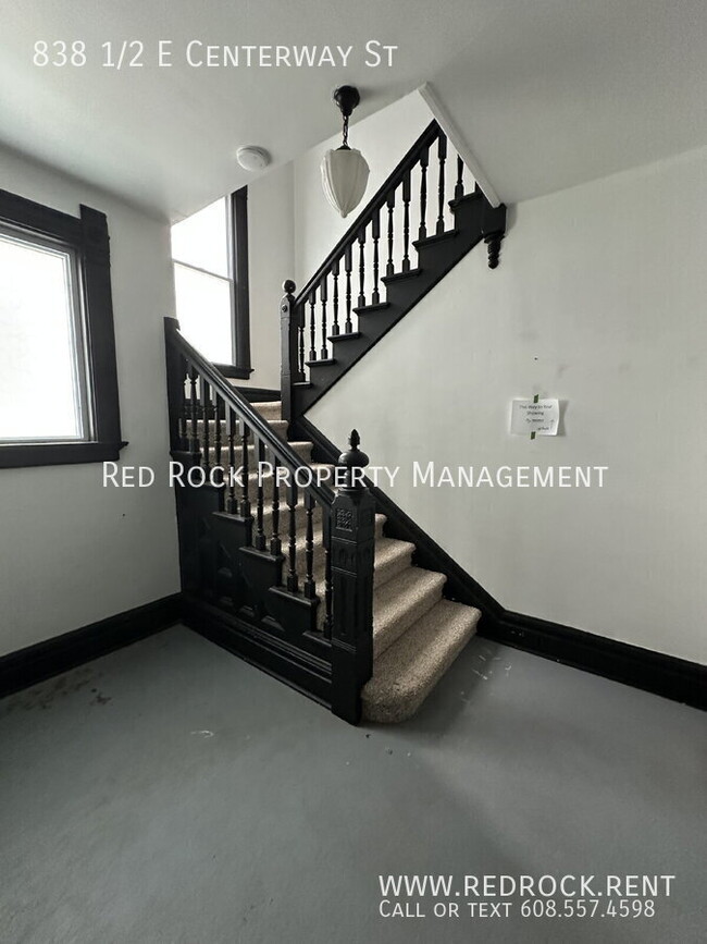 Foto del edificio - 838 E Centerway St