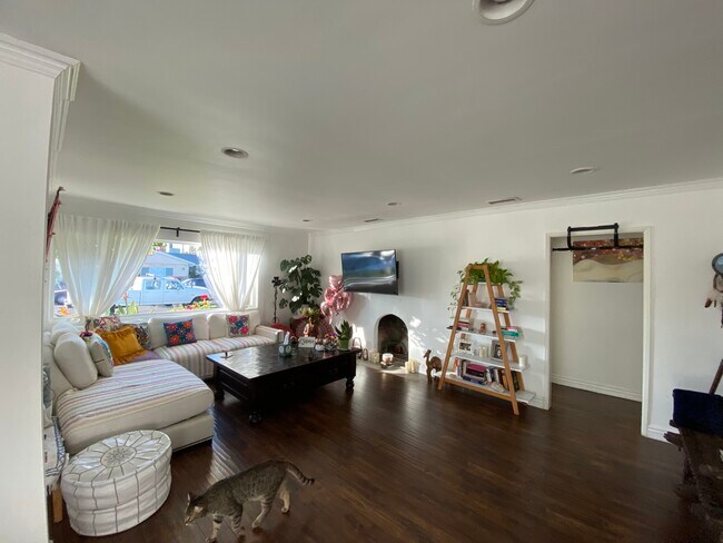 Foto del edificio - 5644 Columbus Ave