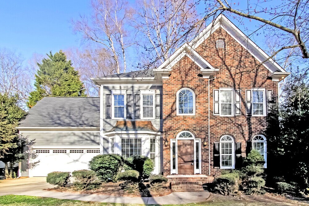 Foto principal - 133 Riverwood Dr
