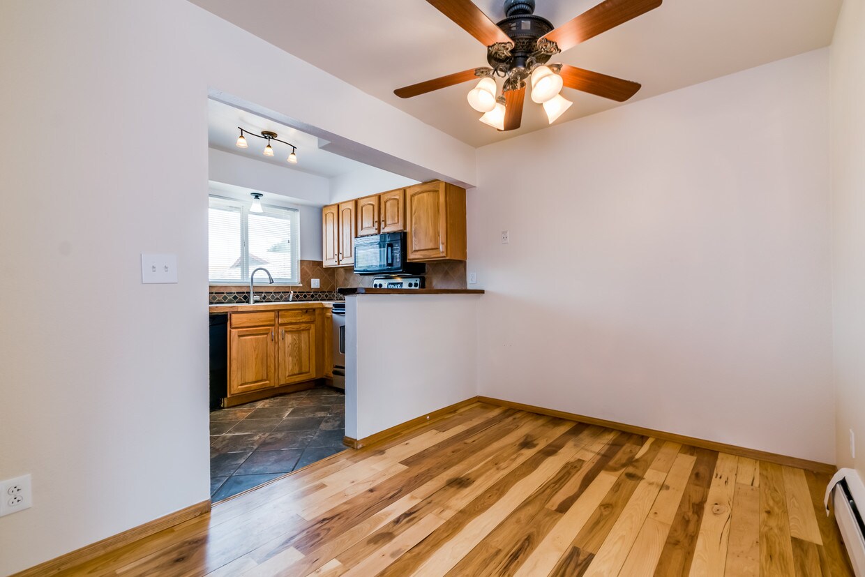 Foto principal - 1124 Holland Park Blvd