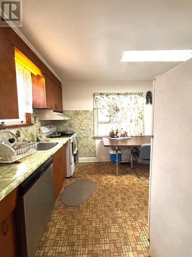 Building Photo - 127 THIRTIETH STREET