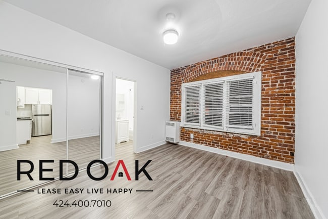 Building Photo - 1616 Normandie Ave