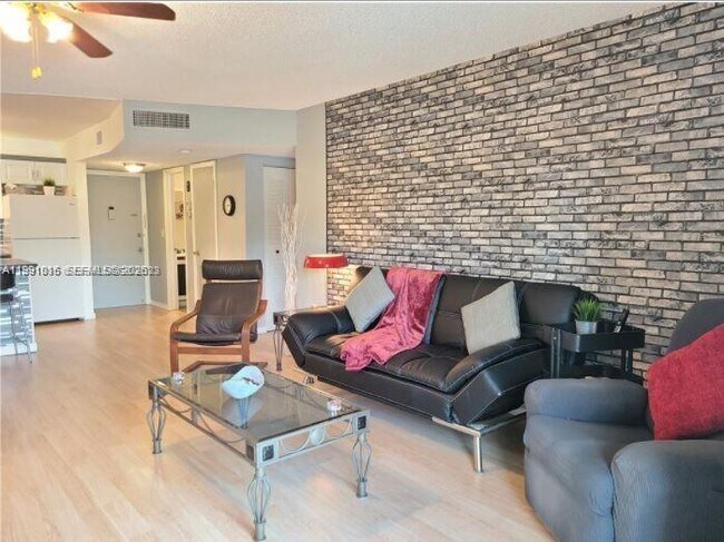 Foto del edificio - 2061 NW 47th Terrace