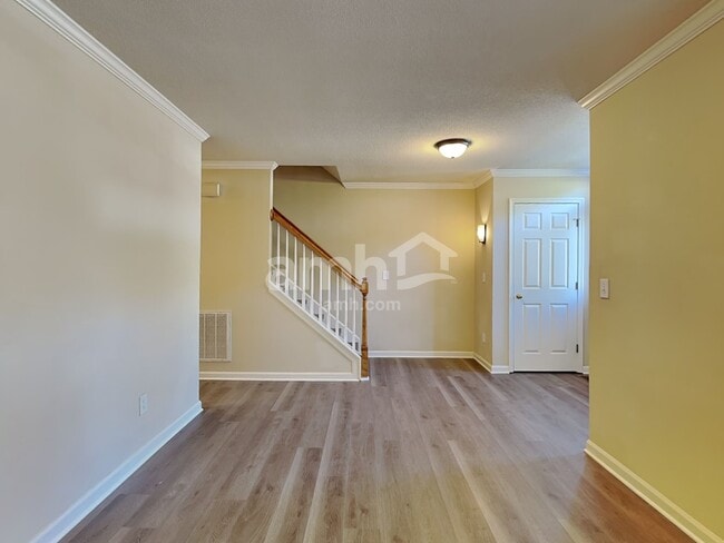 Building Photo - 6323 Stonewick Dr