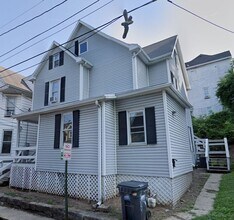Building Photo - 409 Forest Ave