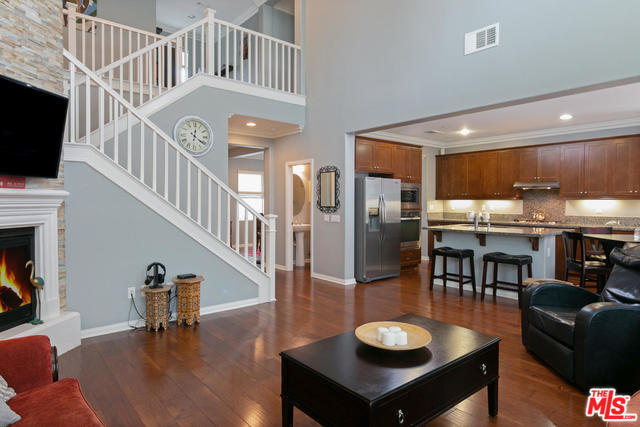 Building Photo - 193 PELICAN POINTE Ct