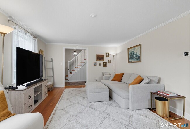 Foto del edificio - 104 Bentwood Rd