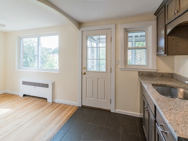 Foto del edificio - 21 York Ave