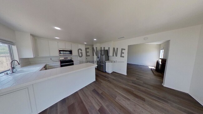 Foto del edificio - Coming Soon: 3Bd 2Ba Home in Lake Forest