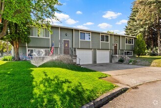 Building Photo - 2715 N Whipple Ct