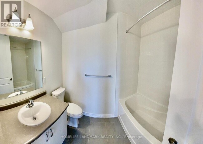 Photo du bâtiment - 3165 Elgin Mills Rd E