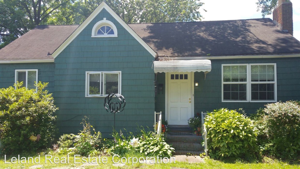 Primary Photo - 1743 Willow Wood Dr