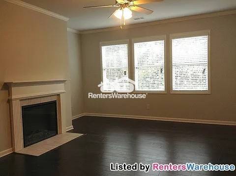 Building Photo - 1290 Hopkins Dr