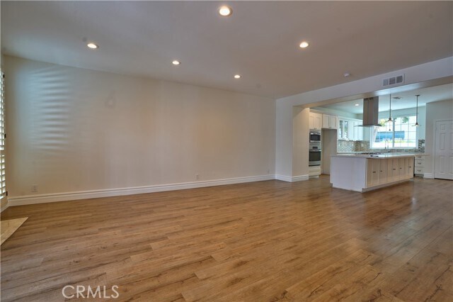 Foto del edificio - 7401 Seabluff Dr