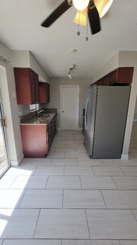 Building Photo - 419 Caballero Rd