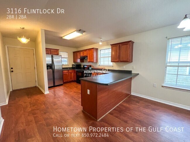 Building Photo - Charming 2-Bedroom Retreat with 2 Full Bat...