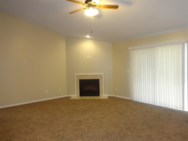 Foto del edificio - 6685 Southern Oaks Dr