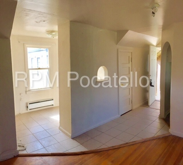 Foto del edificio - 1235 N Arthur Ave