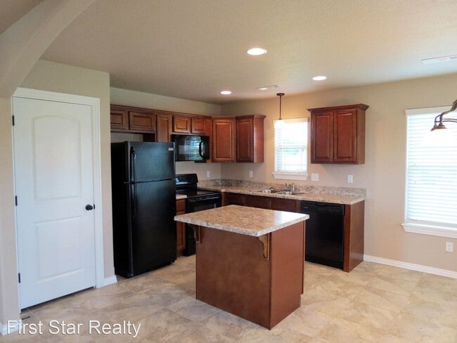 Building Photo - 3 br, 2 bath House - 1630 Gallant Fox Lane