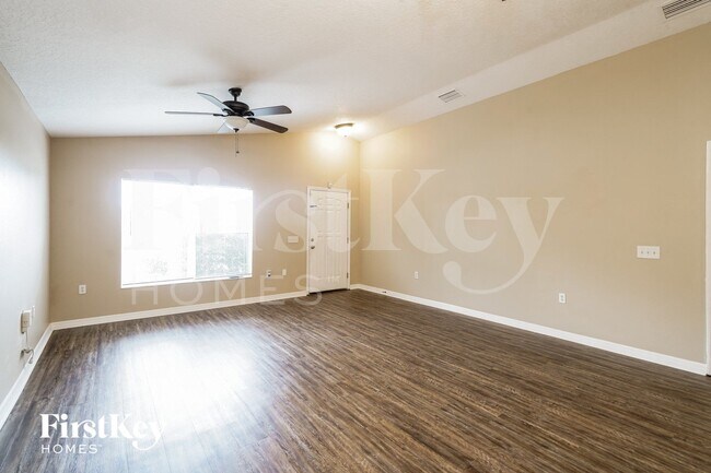 Building Photo - 1104 Old Mossy Ct