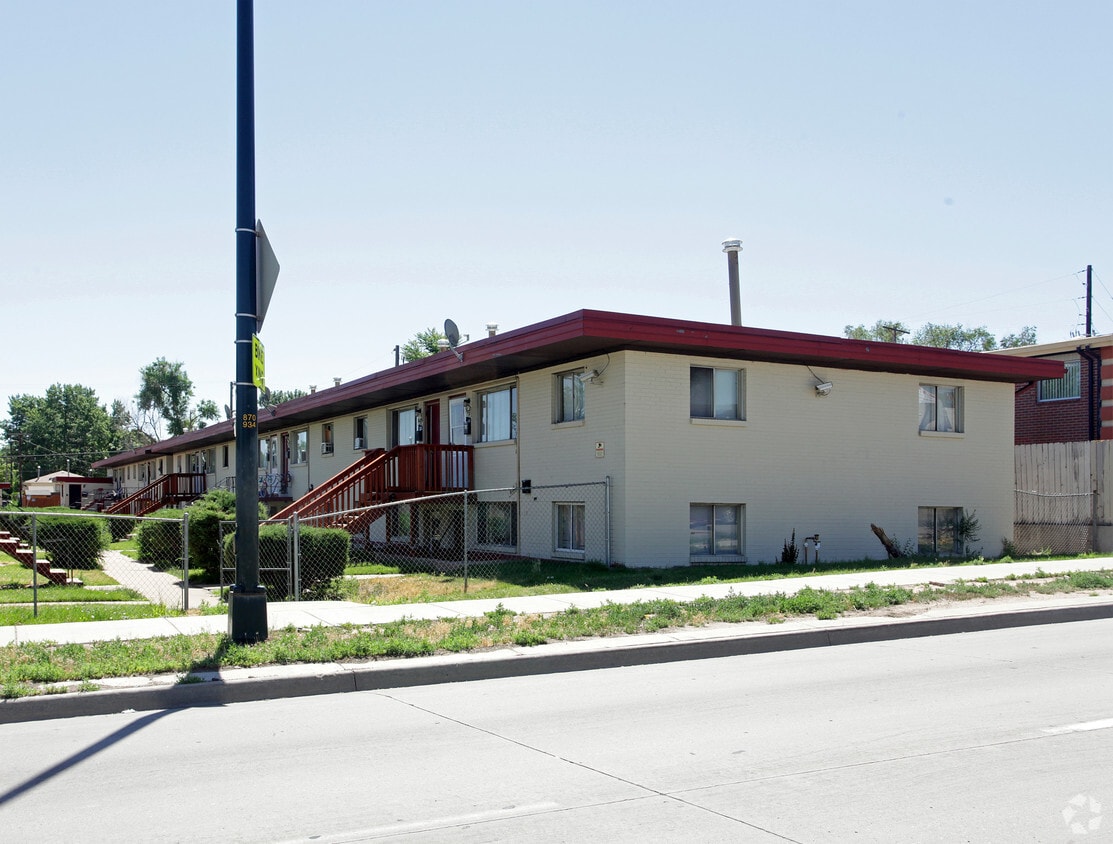 Building Photo - Brook Haven  Apartments