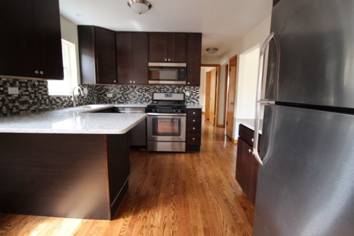 spacious granite - 8710 W Summerdale Ave