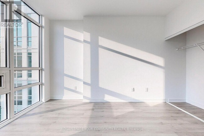 Photo du bâtiment - 3005 Pine Glen Rd