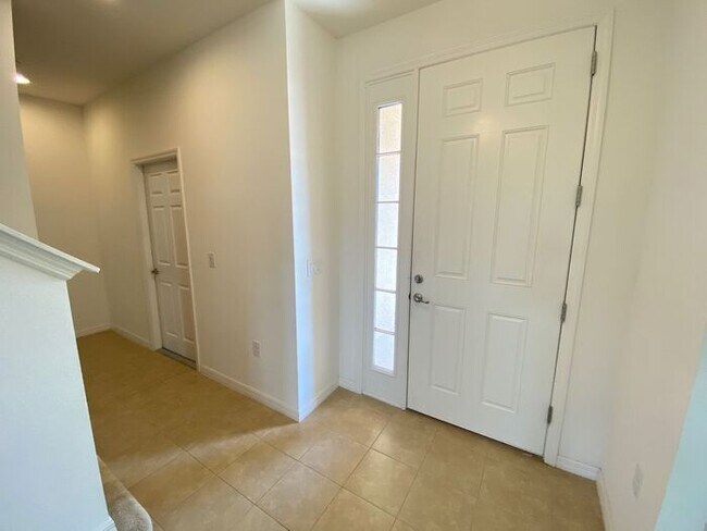 Foto del edificio - Carlisle Grand-120 Seville Dr Davenport, F...