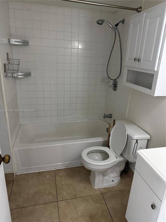 Foto del edificio - 4805 NW 7th St