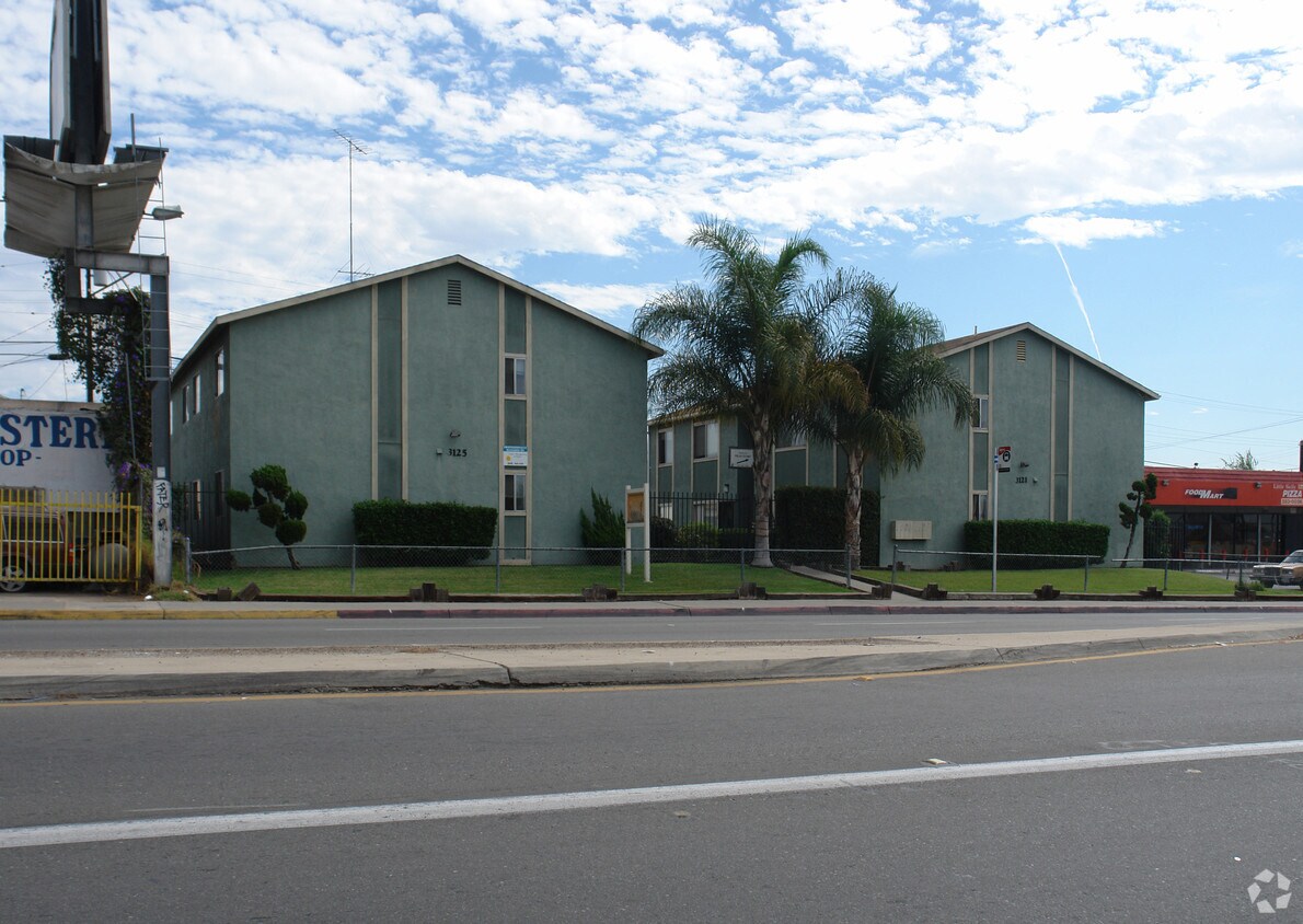 Foto principal - 3121-3125 Fairmount Ave