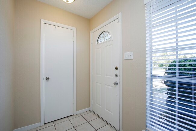 Foto del edificio - 5429 10th St