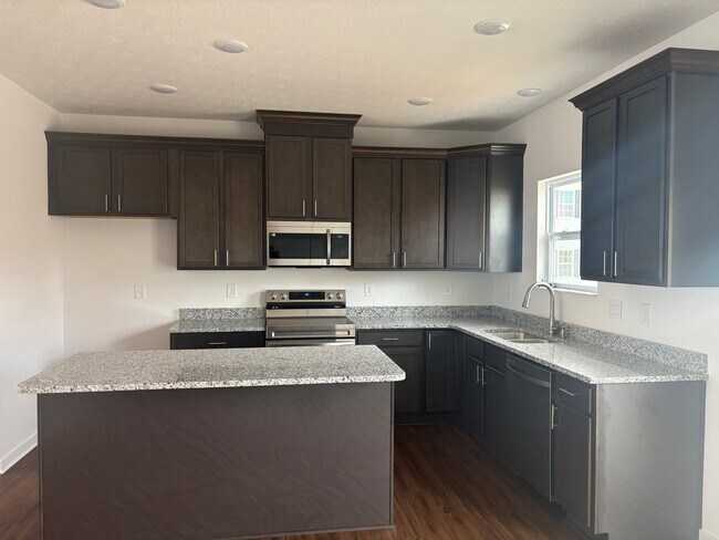 Foto del edificio - 130 Sitka Willow Dr