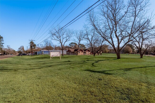 Foto del edificio - 2201 Badger Ln