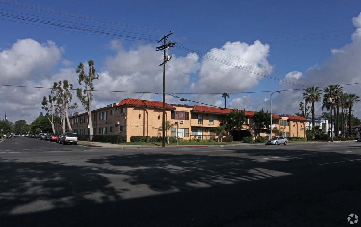Primary Photo - Sepulveda Garden Apartments