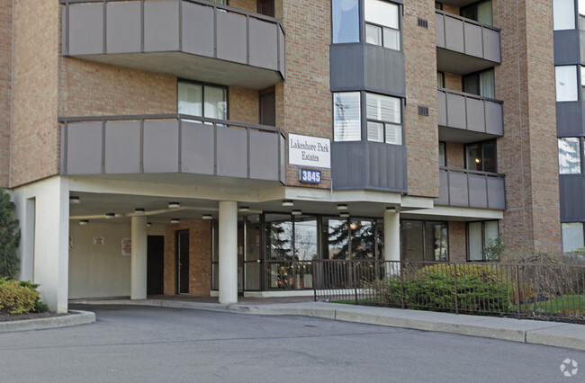 Building Photo - 3845 Lake Shore Blvd W