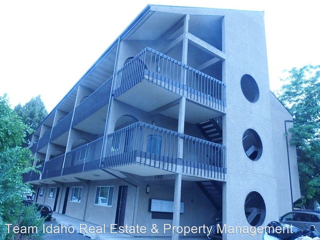 Foto principal - 707 Railroad St