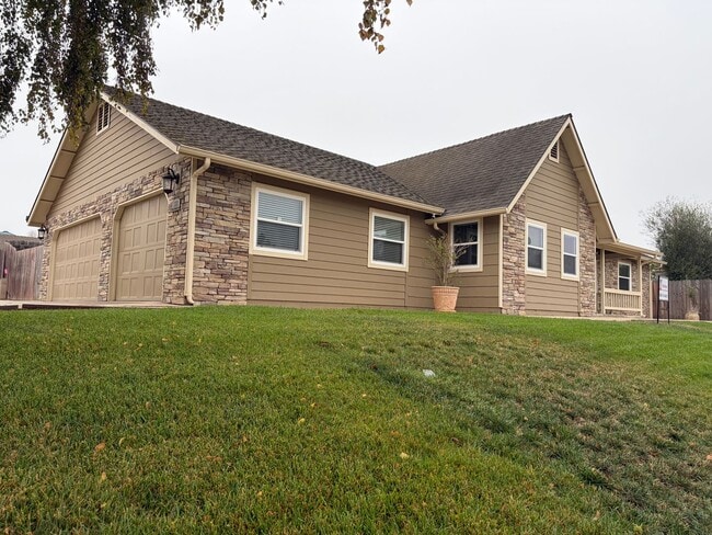 Building Photo - 608 Hope Terrace Ct