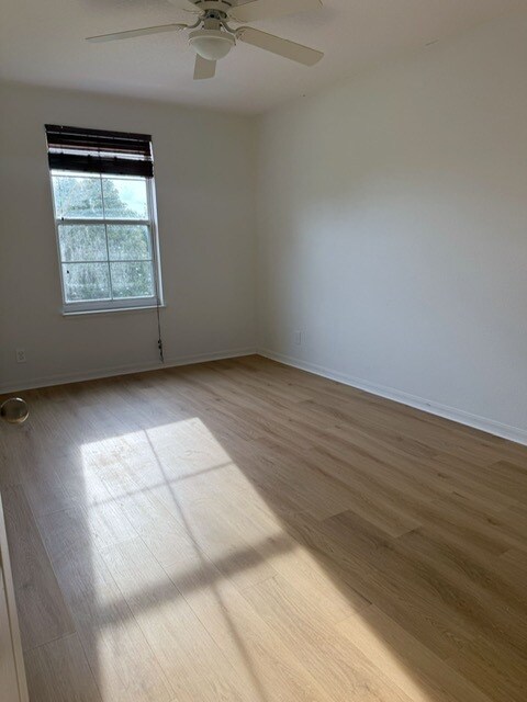 Foto del edificio - 3648 Briar Run Dr