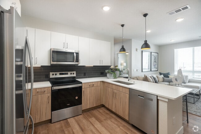 1BR, 1BA - 811SF - Sequel Apartment Homes