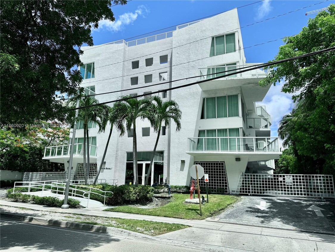 Foto principal - 1528 Brickell Ave