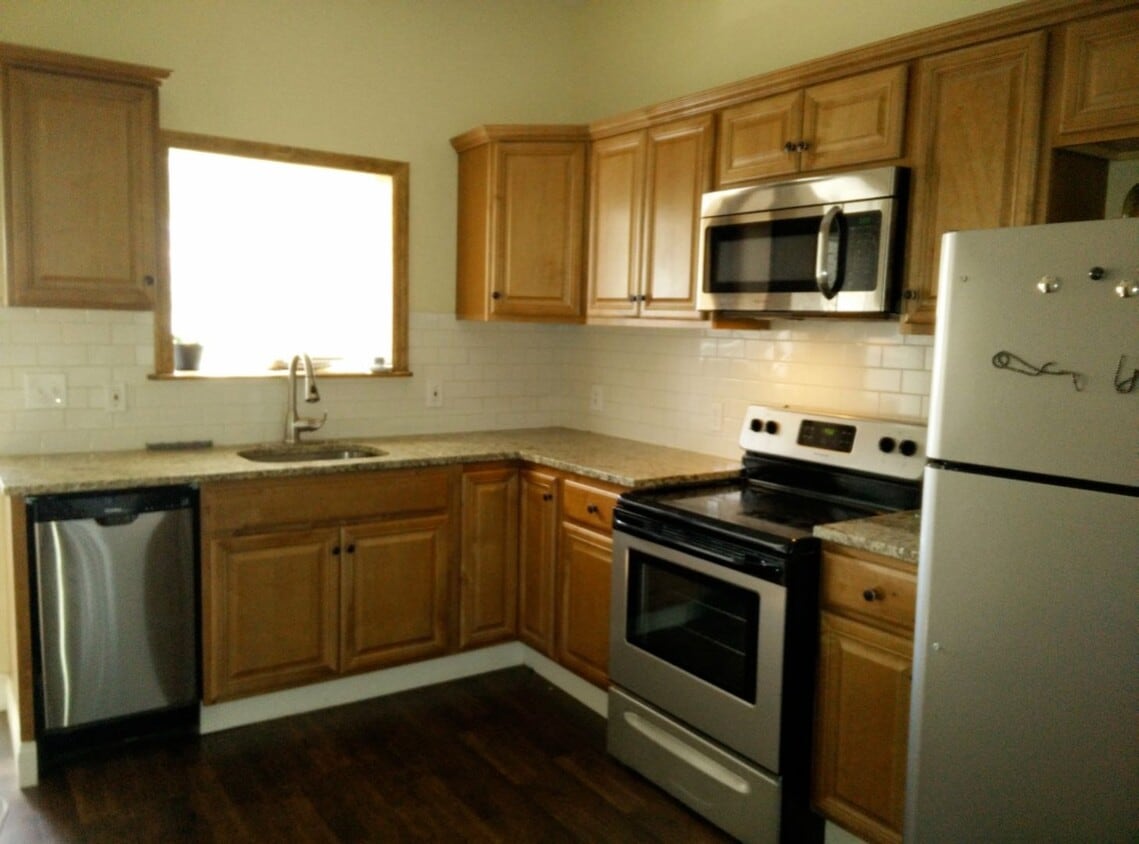 Primary Photo - 415 S Atlantic Ave
