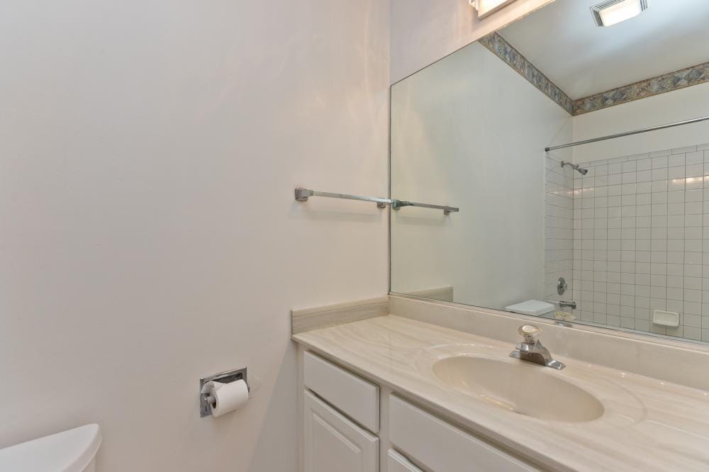 Primary Photo - 3 bedroom in Chicago IL 60646